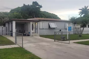 701 NE 14th St, Homestead, FL 33030 - Photo 2