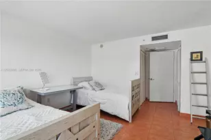 6917 Collins Ave, Miami Beach, FL 33141 - Photo 18