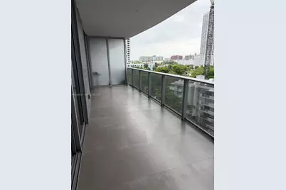 488 NE 18th St #705, Miami, FL 33132 - Photo 8