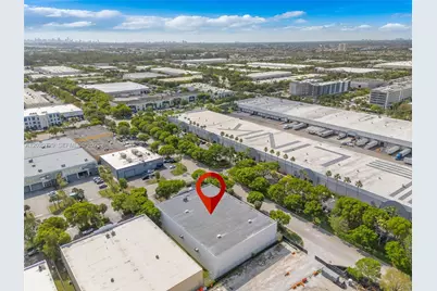 2100 NW 102nd Pl, Doral, FL 33172 - Photo 16