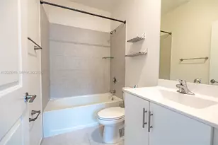 3448 W 114th Terrace, Hialeah, FL 33018 - Photo 28