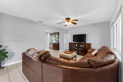 5101 SW 127th Pl, Miami, FL 33175 - Photo 14