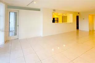 800 Parkview Dr, Hallandale Beach, FL 33009 - Photo 18