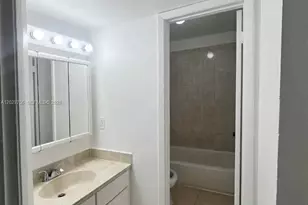 8719 NW 39th St, Sunrise, FL 33351 - Photo 8