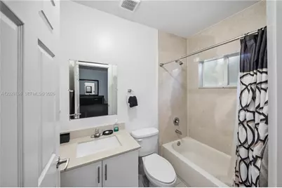2249/2251 NW 66th St, Miami, FL 33147 - Photo 44