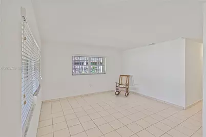 210 E 61st St, Hialeah, FL 33013 - Photo 38