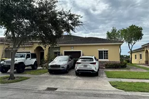 3384 NE 11th Dr, Homestead, FL 33033 - Photo 2