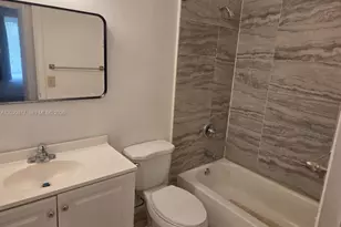 1017 Washington Cir, Homestead, FL 33034 - Photo 8