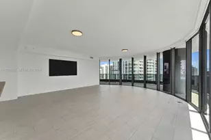 1000 Brickell Plaza, Miami, FL 33131 - Photo 2