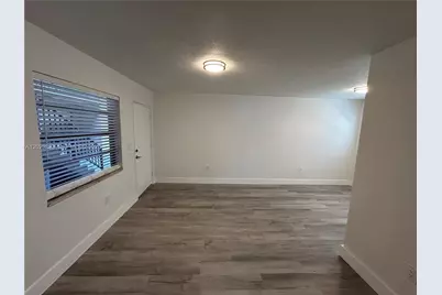 5960 W 25th Ct #102, Hialeah, FL 33016 - Photo 8