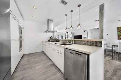 1161 NE 86th St, Miami, FL 33138 - Photo 18