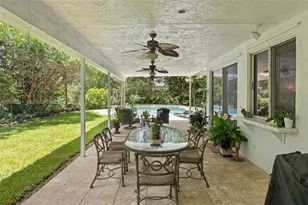 3755 Lancewood Dr, Coral Springs, FL 33065 - Photo 12
