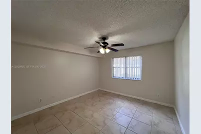 640 S Park Rd #14-4, Hollywood, FL 33021 - Photo 10