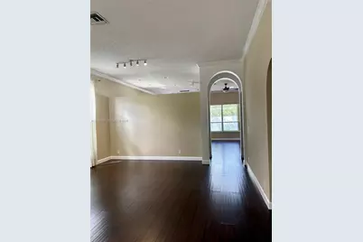 13231 NW 12th St, Pembroke Pines, FL 33028 - Photo 8