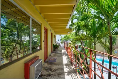 12195 W Dixie Hwy #6E, North Miami, FL 33161 - Photo 10