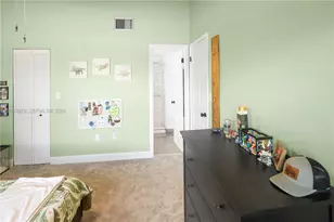 2321 Pine Needle Ct, Pembroke Pines, FL 33026 - Photo 16