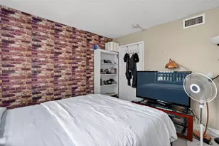 11790 SW 18th St, Miami, FL 33175 - Photo 10