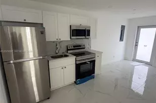 729 SW 3rd St, Miami, FL 33130 - Photo 2