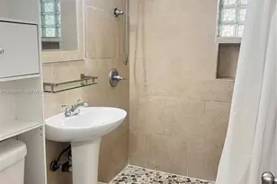 1401 E 8th Ave, Hialeah, FL 33010 - Photo 10