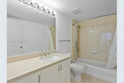 1750 N Bayshore Dr #5601, Miami, FL 33132 - Photo 18