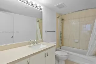 1750 N Bayshore Dr, Miami, FL 33132 - Photo 18