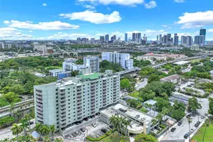 816 NW 11th St, Miami, FL 33136 - Photo 32