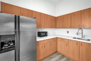 816 NW 11th St, Miami, FL 33136 - Photo 38