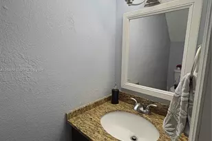 2778 W 60th St, Hialeah, FL 33016 - Photo 10