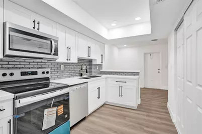 2613 NW 47th Ter #202, Lauderdale Lakes, FL 33313 - Photo 6