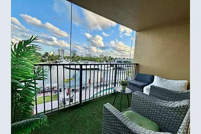301 Golden Isles Dr #406, Hallandale Beach, FL 33009 - Photo 14