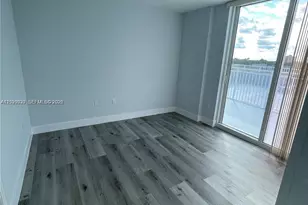 60 NW 37th Ave, Miami, FL 33125 - Photo 8