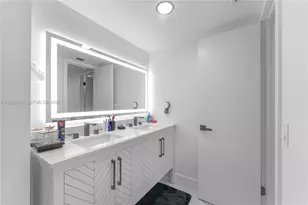 10900 SW 104th St, Miami, FL 33176 - Photo 12
