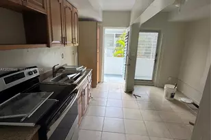 10281 E Bay Harbor Dr, Bay Harbor Islands, FL 33154 - Photo 4