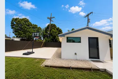 5350 NW 174th Dr, Miami Gardens, FL 33055 - Photo 18