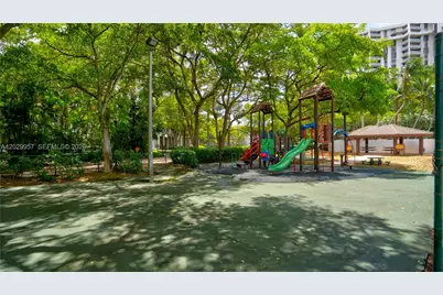 4000 Towerside Ter #908, Miami, FL 33138 - Photo 32