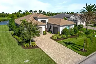 10729 SW Matisse Ln, Port Saint Lucie, FL 34987 - Photo 2