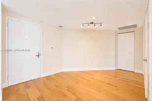 475 Brickell Ave, Miami, FL 33131 - Photo 12