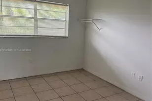 1710 NE 191st St, Miami, FL 33179 - Photo 6