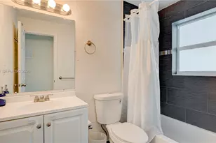 2510 NE 9th Ave, Pompano Beach, FL 33064 - Photo 30