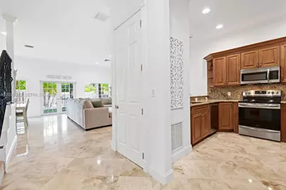 4517 NE 21st Ave #5, Fort Lauderdale, FL 33308 - Photo 8