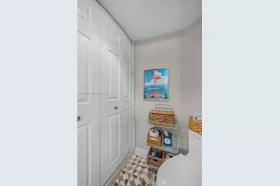 3500 Mystic Pointe Dr #604, Aventura, FL 33180 - Photo 34