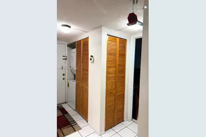 9117 NW 1st Ct #105, Pembroke Pines, FL 33024 - Photo 8