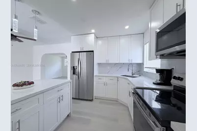 3222 NW 182nd St, Miami Gardens, FL 33056 - Photo 10