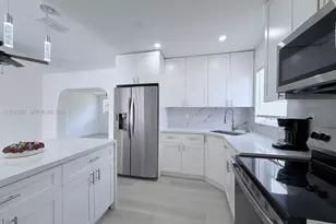 3222 NW 182nd St, Miami Gardens, FL 33056 - Photo 10