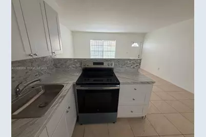 1226 NE 112th St #1226, Miami, FL 33161 - Photo 8