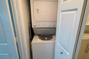 275 NE 18th, Miami, FL 33132 - Photo 16