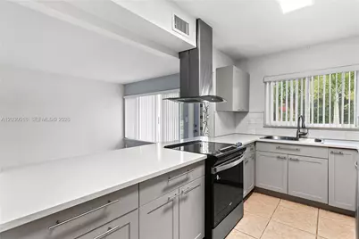 204 NW 1st St #204, Boynton Beach, FL 33435 - Photo 12