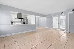 204 NW 1st St, Boynton Beach, FL 33435 - Photo 8