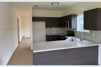 706 SE 14th Ave, Homestead, FL 33033 - Photo 10