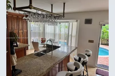 965 SW 102nd Ter, Pembroke Pines, FL 33025 - Photo 22